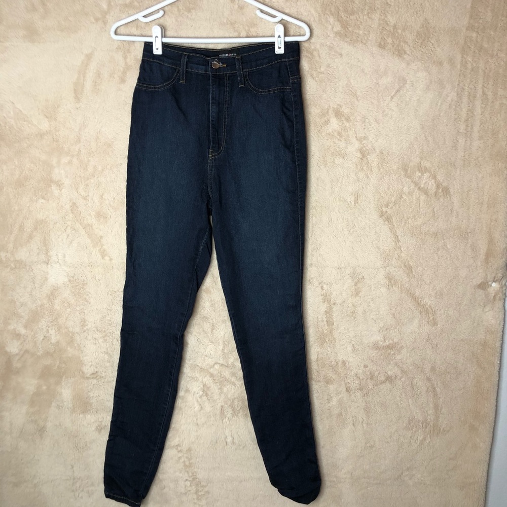 COPY - FASHION NOVA SUPER HIGH RISE JEANS SZ 11